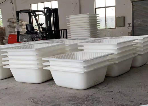 白色塑料模壳